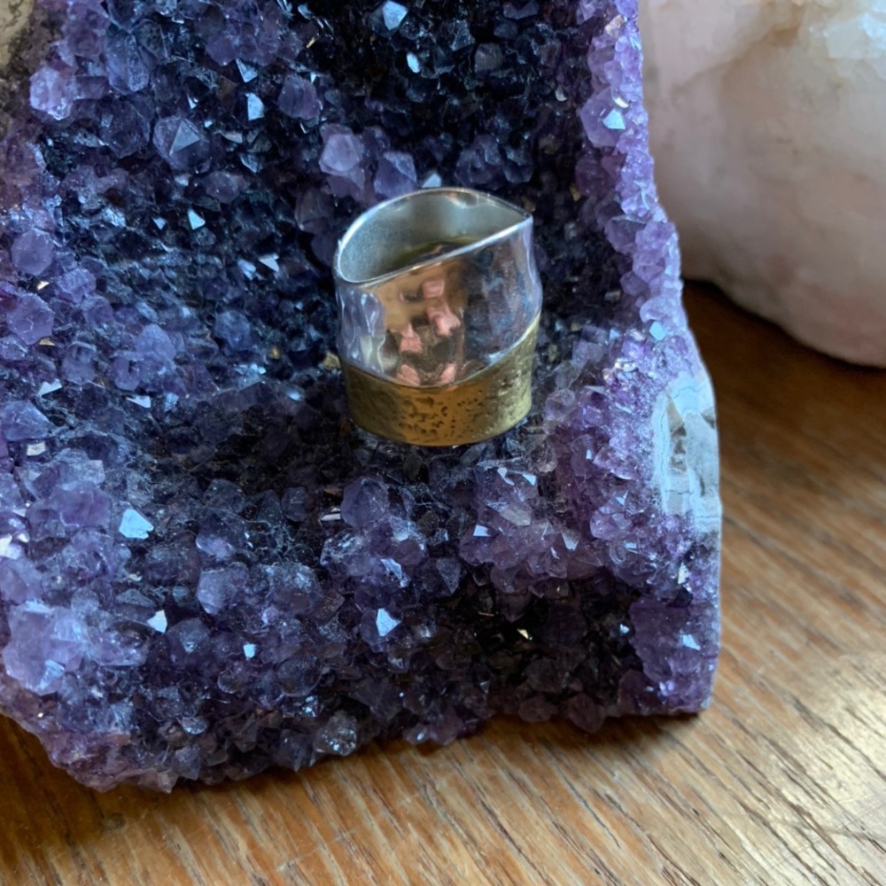 925 sterling & brass ring size 7 w/ makers mark